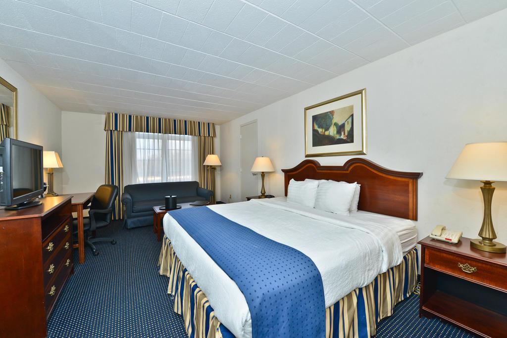Clarion Hotel And Conference Center Harrisburg West Нью-Камберленд Екстер'єр фото