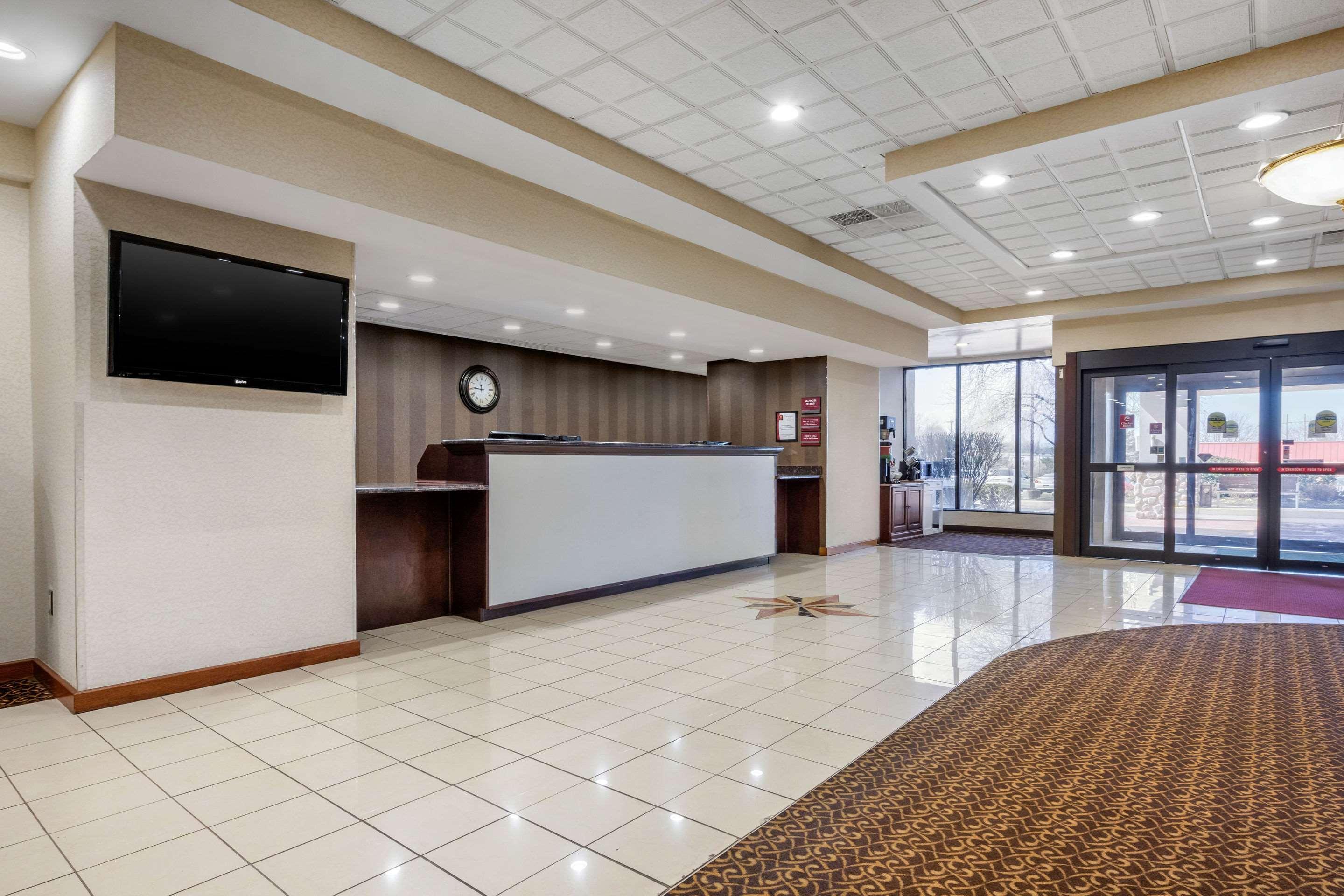 Clarion Hotel And Conference Center Harrisburg West Нью-Камберленд Екстер'єр фото